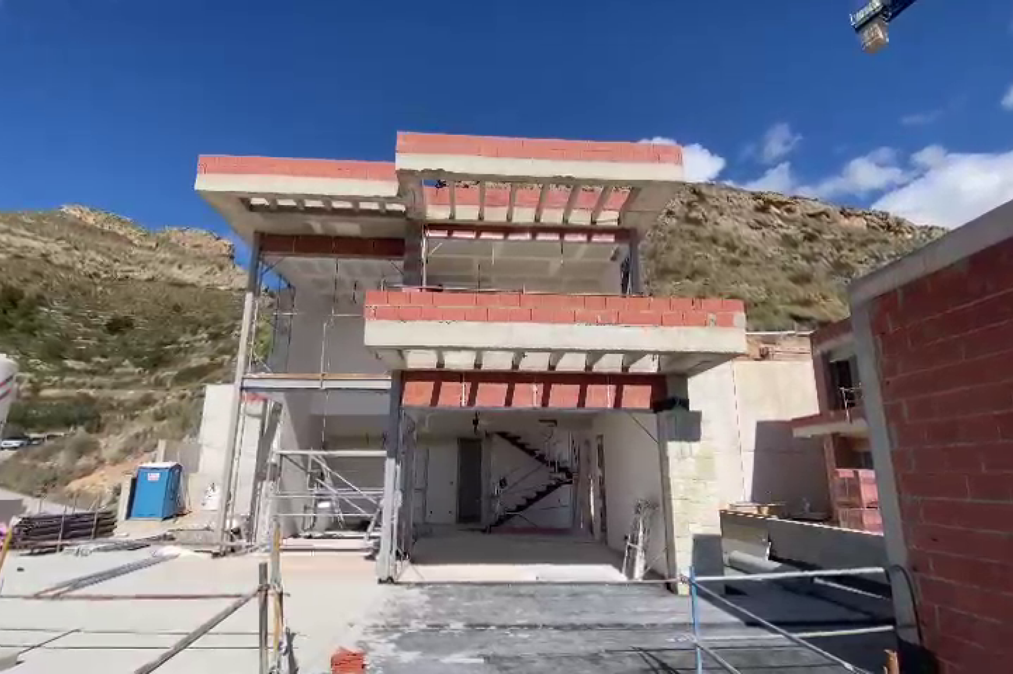 Res. SEAVIEW 3 - De bouw van deze vrijstaande villa's in Sierra Cortina gaat door
