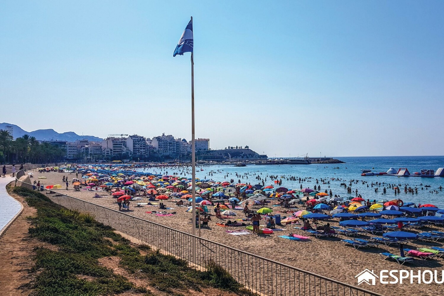 Meer dan 600 blauwe vlaggen op de Spaanse stranden in 2022