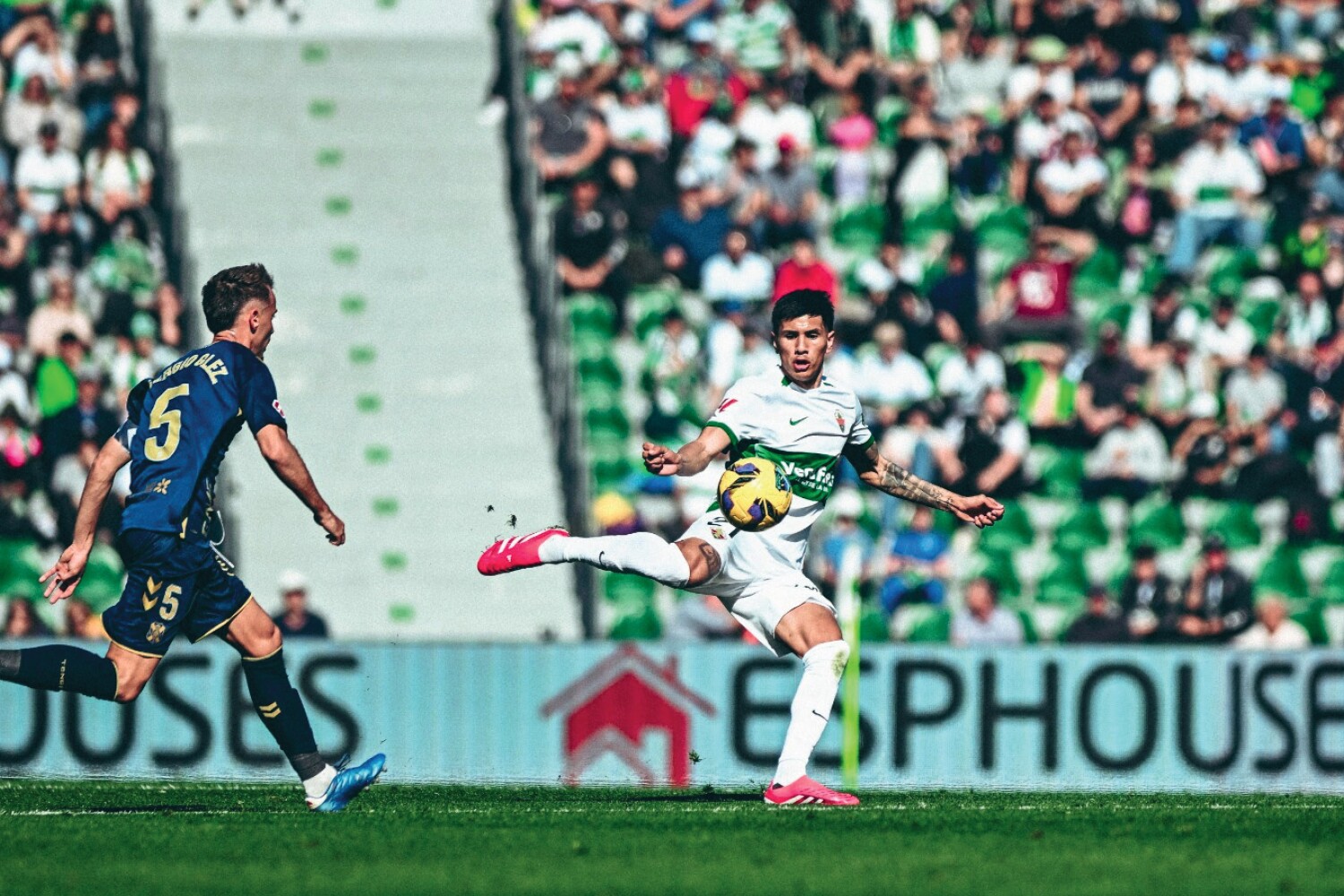 ESPHOUSES, officiële sponsor van Elche C.F.